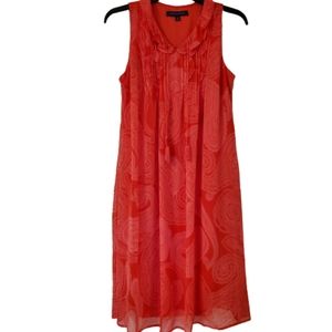 Tommy Hilfiger Women’s Red Sleeveless Size S/Petite, Pintuck detail